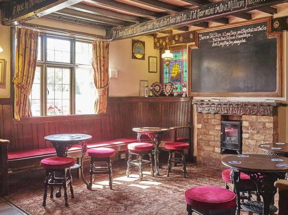 The Old Ship Inn Lowdham 외부 사진