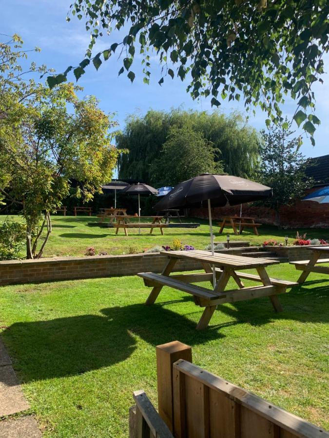 The Old Ship Inn Lowdham 외부 사진